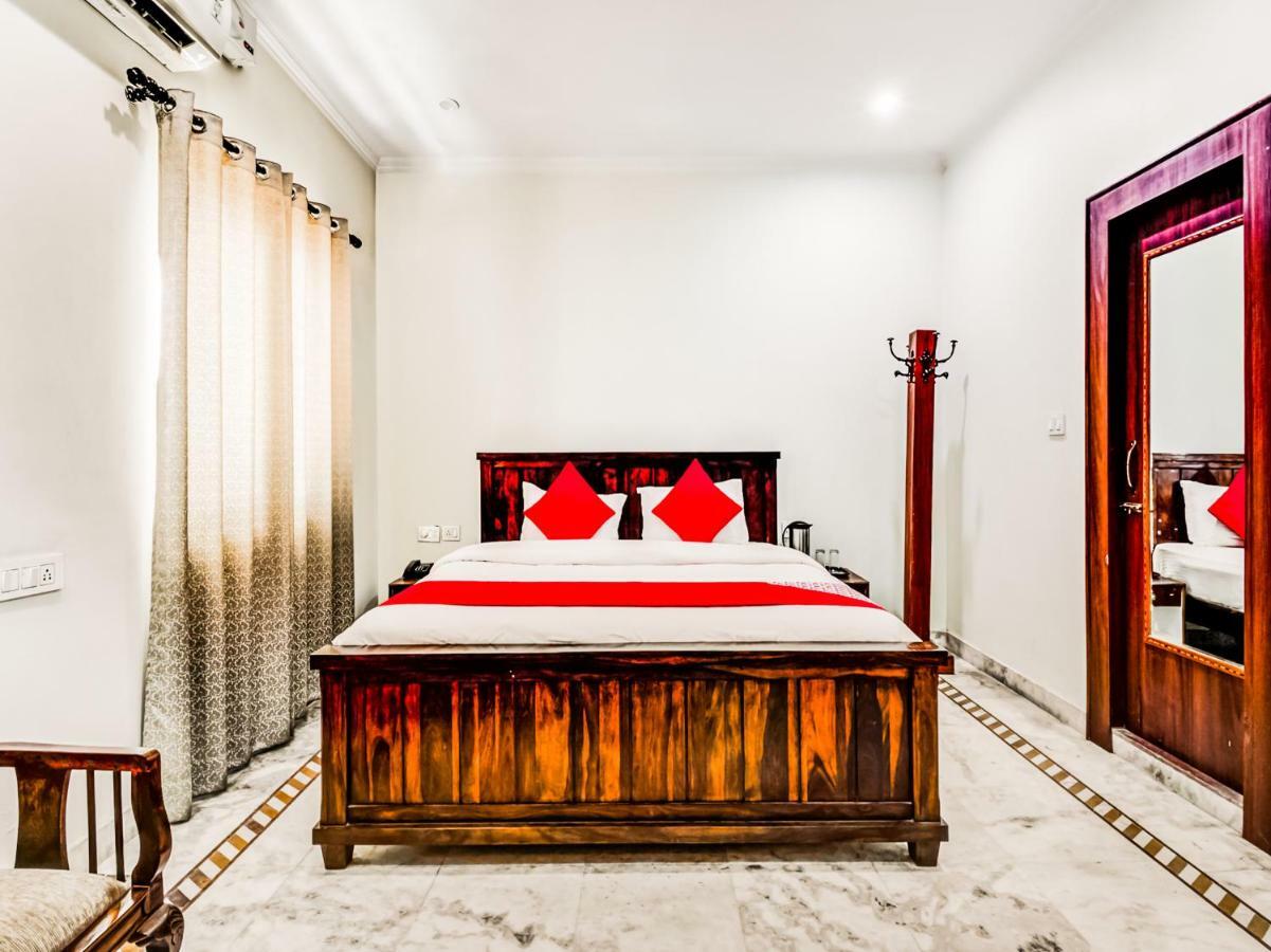 Oyo 22400 Hotel Lichana Haveli Jaipur Bagian luar foto
